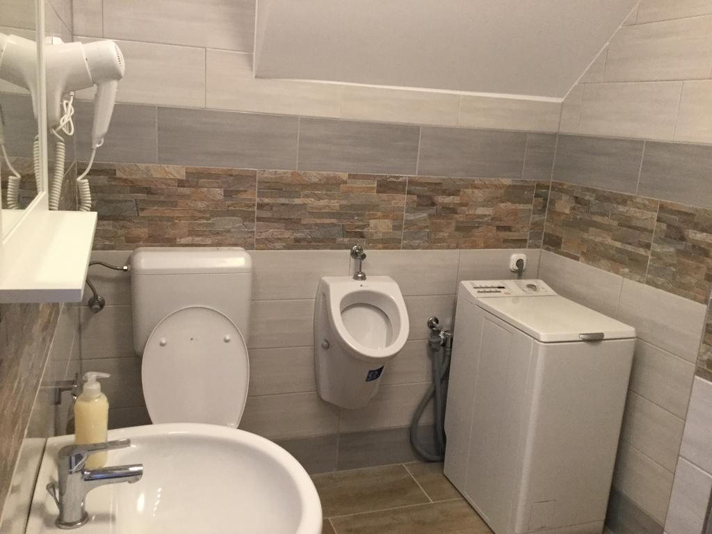 Avas Apartman Miskolc Ngoại thất bức ảnh