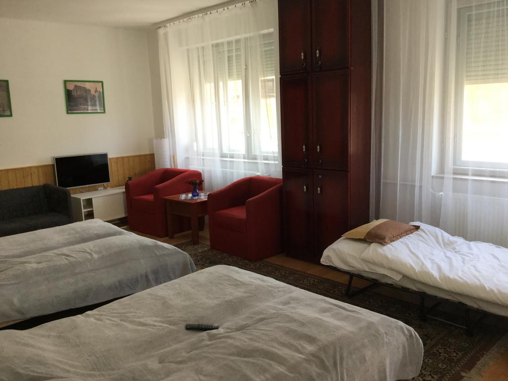 Avas Apartman Miskolc Ngoại thất bức ảnh