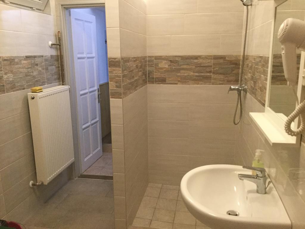 Avas Apartman Miskolc Ngoại thất bức ảnh